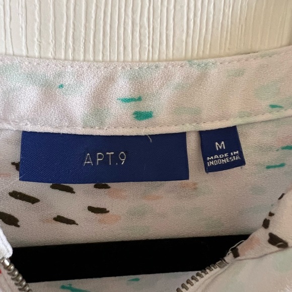 Apt. 9 Sleeveless Zipper Blouse Abstract Color Speck Design (medium) - Picture 3 of 7